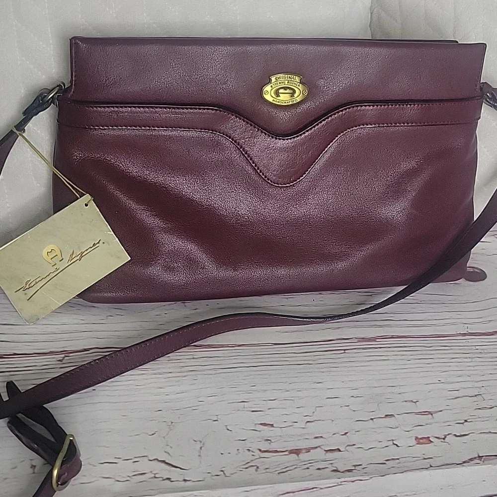 Etienne Aigner Classic Leather Burgundy Shoulder Bag